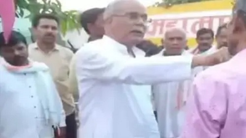 ग्रामीण पर भड़के बघेल : विधायक के नहीं आने पर सवाल किया तो चिल्लाते हुए बोले- उसकी उससे पूछो